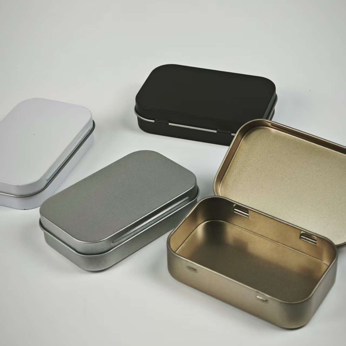 Cross-Border Exclusive Fisherman's Treasure Tin Box Portable Tin Box Tobacco Storage Box Black Candy Fish Hook Storage Box
