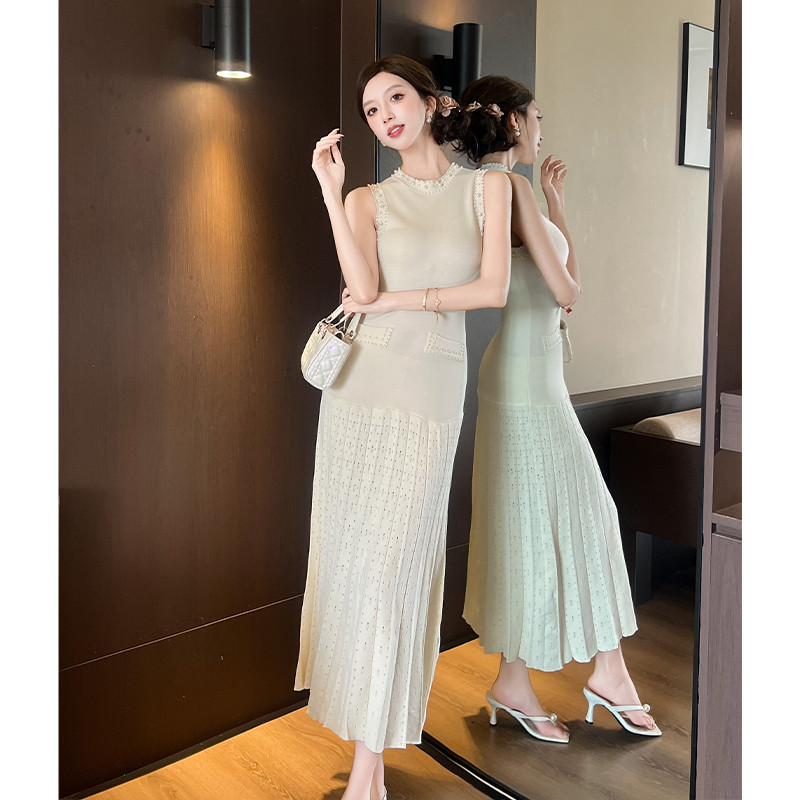 Cross-Border 2025 Summer New French Style Heavy Beaded Sleeveless Waist-Cinching Elegant Knitted Dress