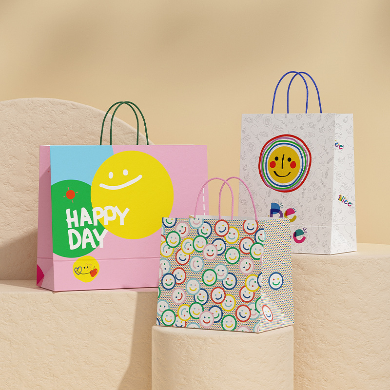 High-End Gift Bag Kindergarten Kidsren's Birthday Gift Bag Printed Logo Kraft Paper Handbag Customization 3