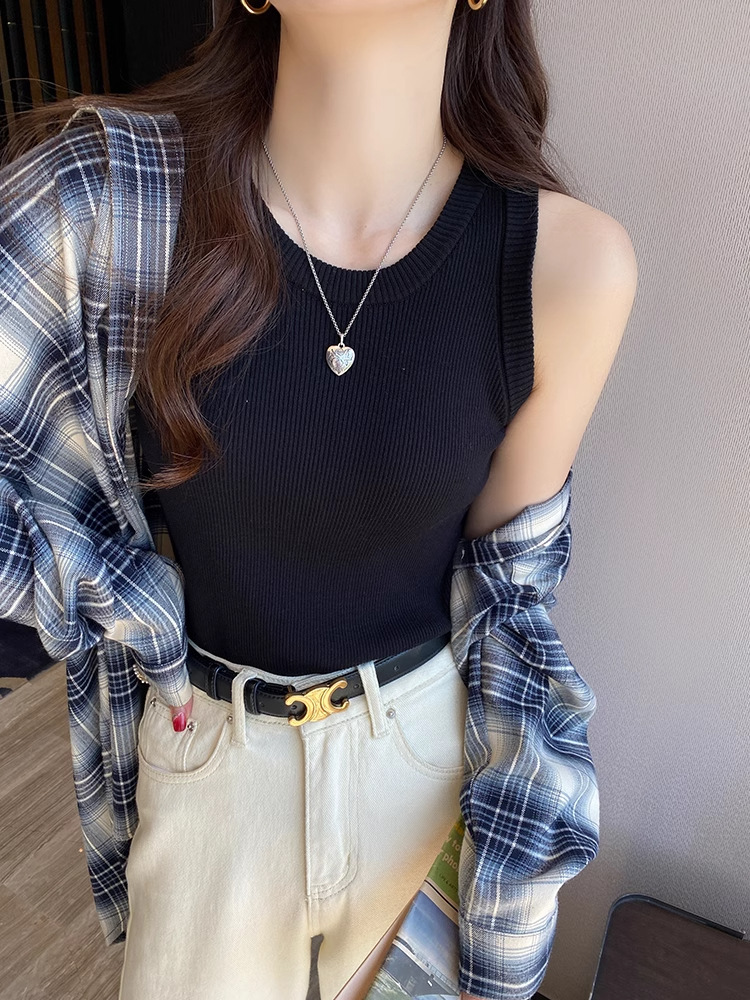 Picture of Knitted Camisole Women's Inner Wear 2025 Summer New Wide Shoulder Bottoming Slim Sleeveless Outer Wear Breast-Covering Top