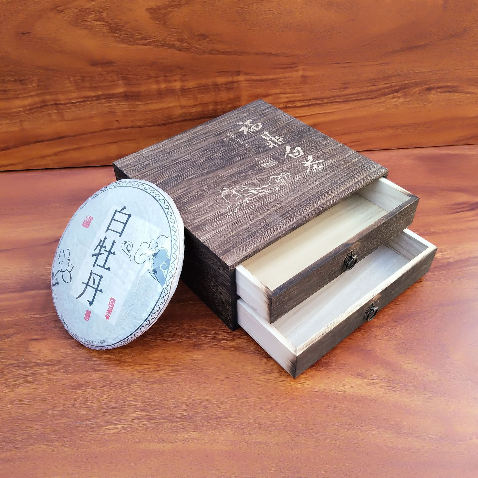 Picture of Wooden Pu'er Tea Box Creative Gift Box Fuding White Tea Cake Wooden Box Tea Packaging Wooden Box Tea Cake Wooden Box