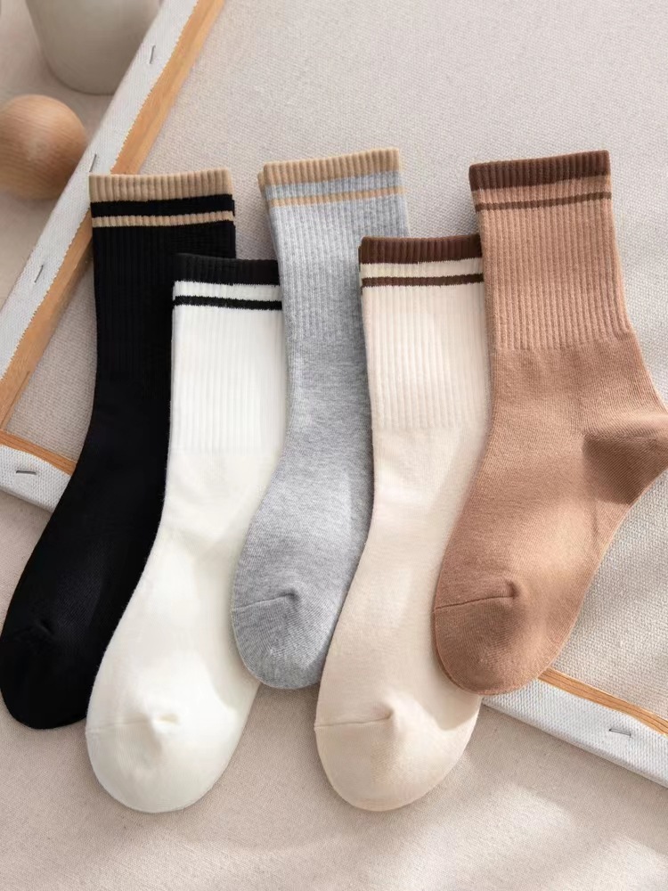 Women's socks autumn and winter new mid-calf length socks simple striped trendy all-match Sports stockings Japanese cotton socks factory wholesale