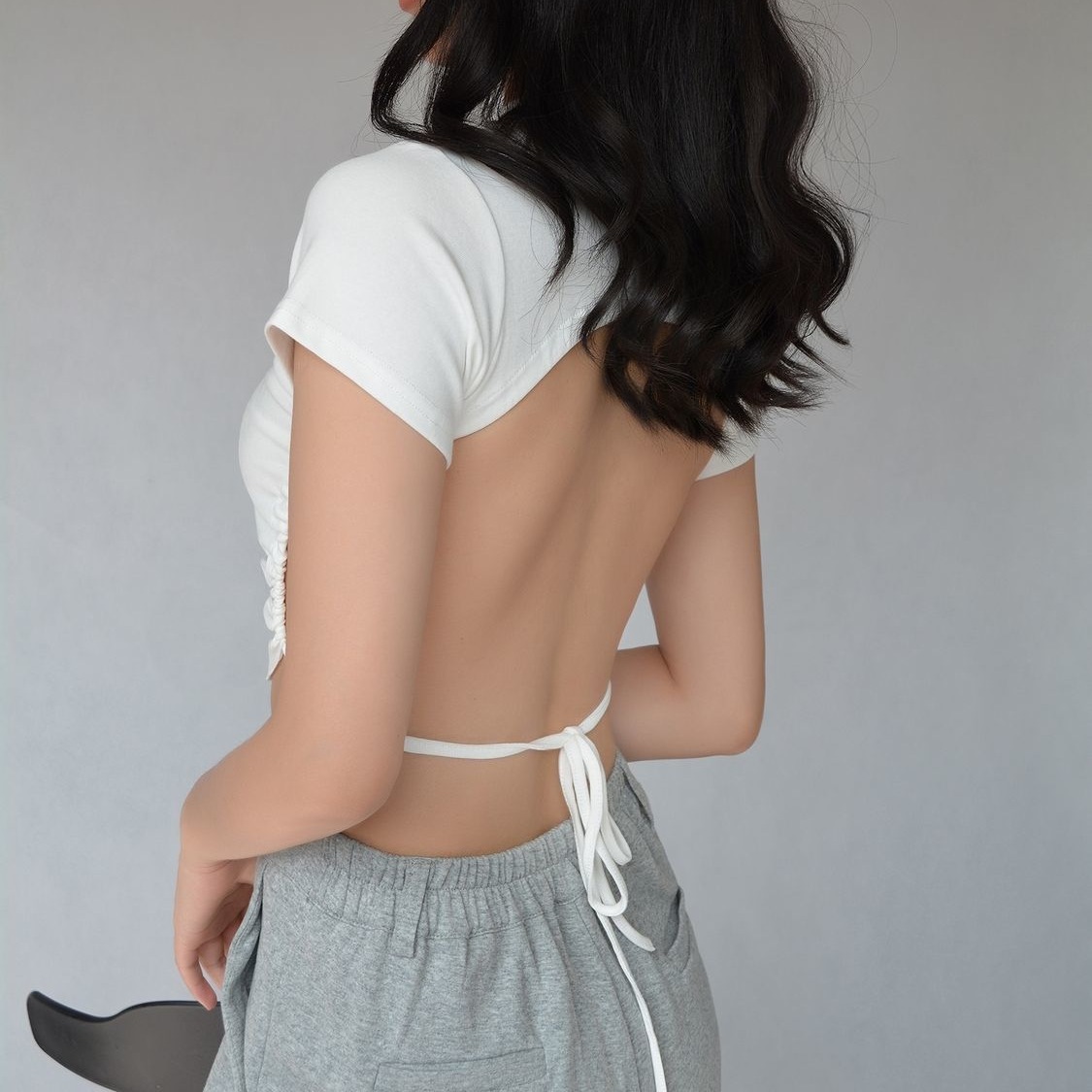 Hot Girl Crewneck Short T-shirt Women's Autumn and Summer Ins Sexy Tight Lace-up Backless Niche Short-sleeved Inner Top