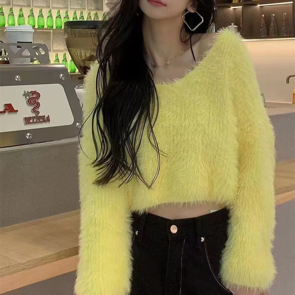 Picture of Lazy Style Soft Waxy Mink Velvet Short Knitwear for Women Autumn and Winter New Loose Off-Shoulder Inner Knitwear Long-Sleeved Top