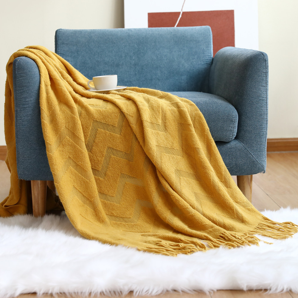 Picture of Sofa Throw Blanket Herringbone Knitted Blanket Office Air Conditioning Nap Blanket Shawl Blanket Geometric Jacquard Blanket with Towel