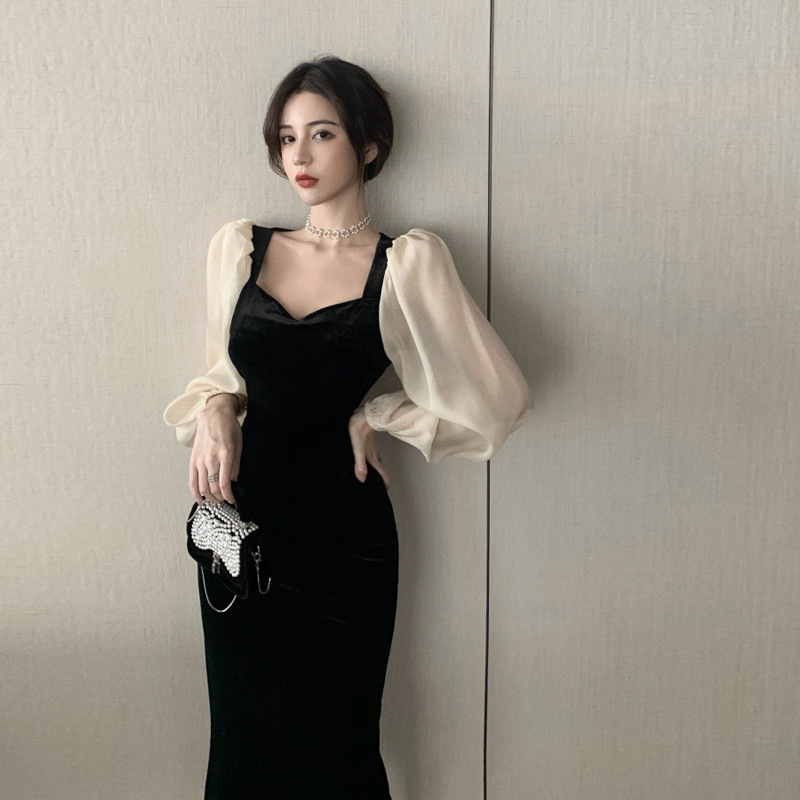 Good Quality Hepburn Style Velvet Dress for Women 2023 New Elegant Slimming Look Skirt Hip-Covering Long Skirt