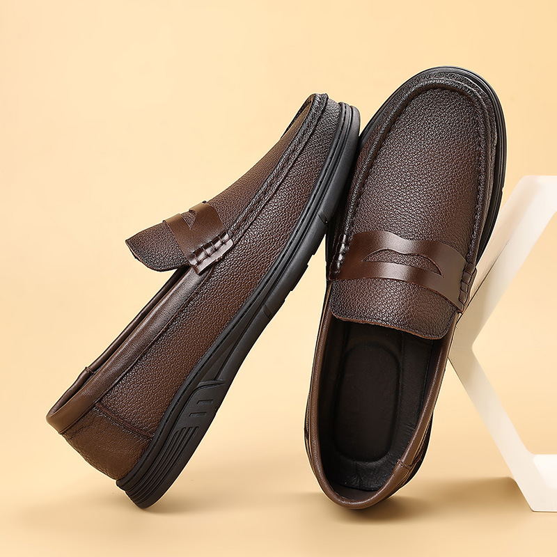 Men's Loafers 2025 Autumn New Sheepskin Casual Leather Shoes Plaid Soft Sole Dad Slip-On Beanie Shoes for Men