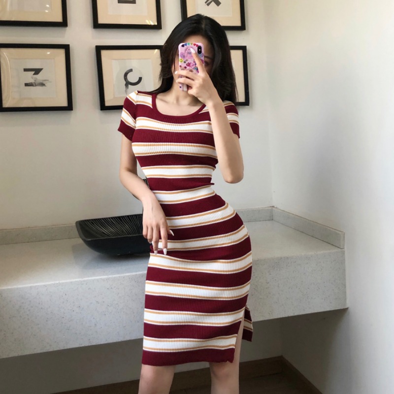 Summer Sweet and Spicy Stripesd Round Neck Ice Silk Dress for Women to Wear Inside and Outside, Slim Mid-Length Slit One-Step Skirt