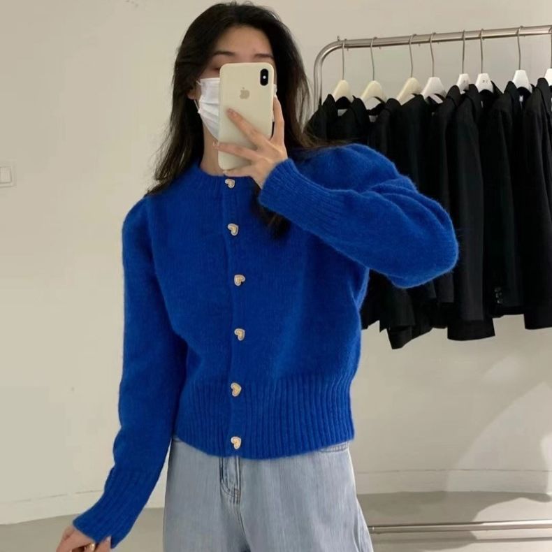 Picture of Sweater Coat Women's Autumn New Korean Style Gentle Long Sleeve Love Buckle Short Loose Knitted Cardigan Top Trendy