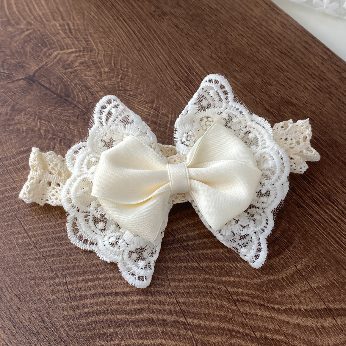 Picture of Baby lace hair band baby headdress baby girl hair band princess hair accessories bow