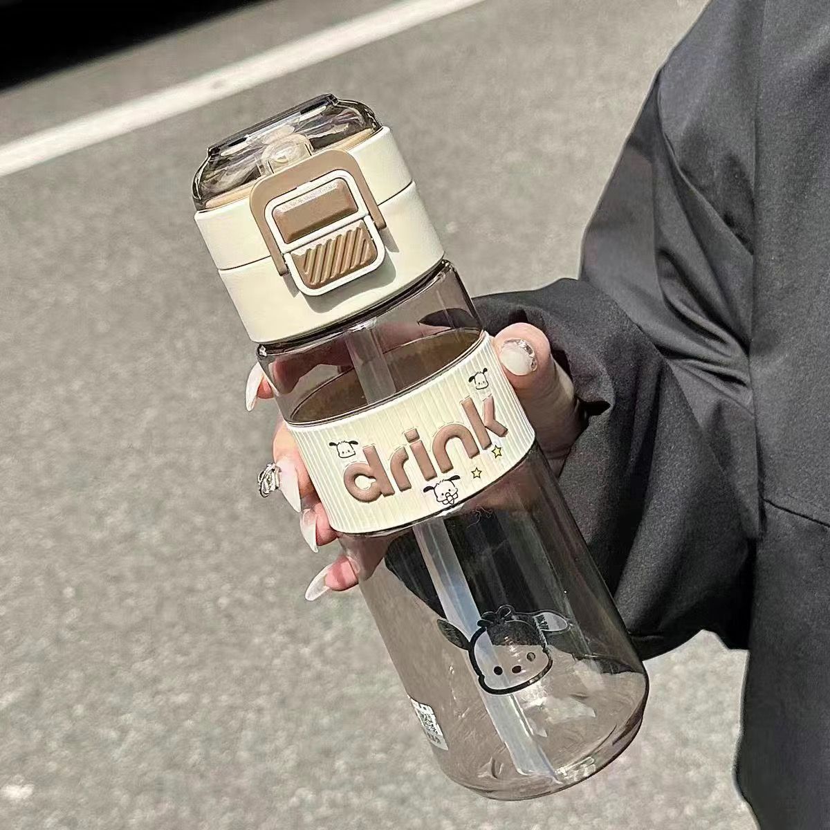 Picture of New Solid Color Large-Capacity Plastic Water Cup with High Appearance and Double Bouncing Straw Cup, Portable Carrying Ring Leather Case Sports Water Cup