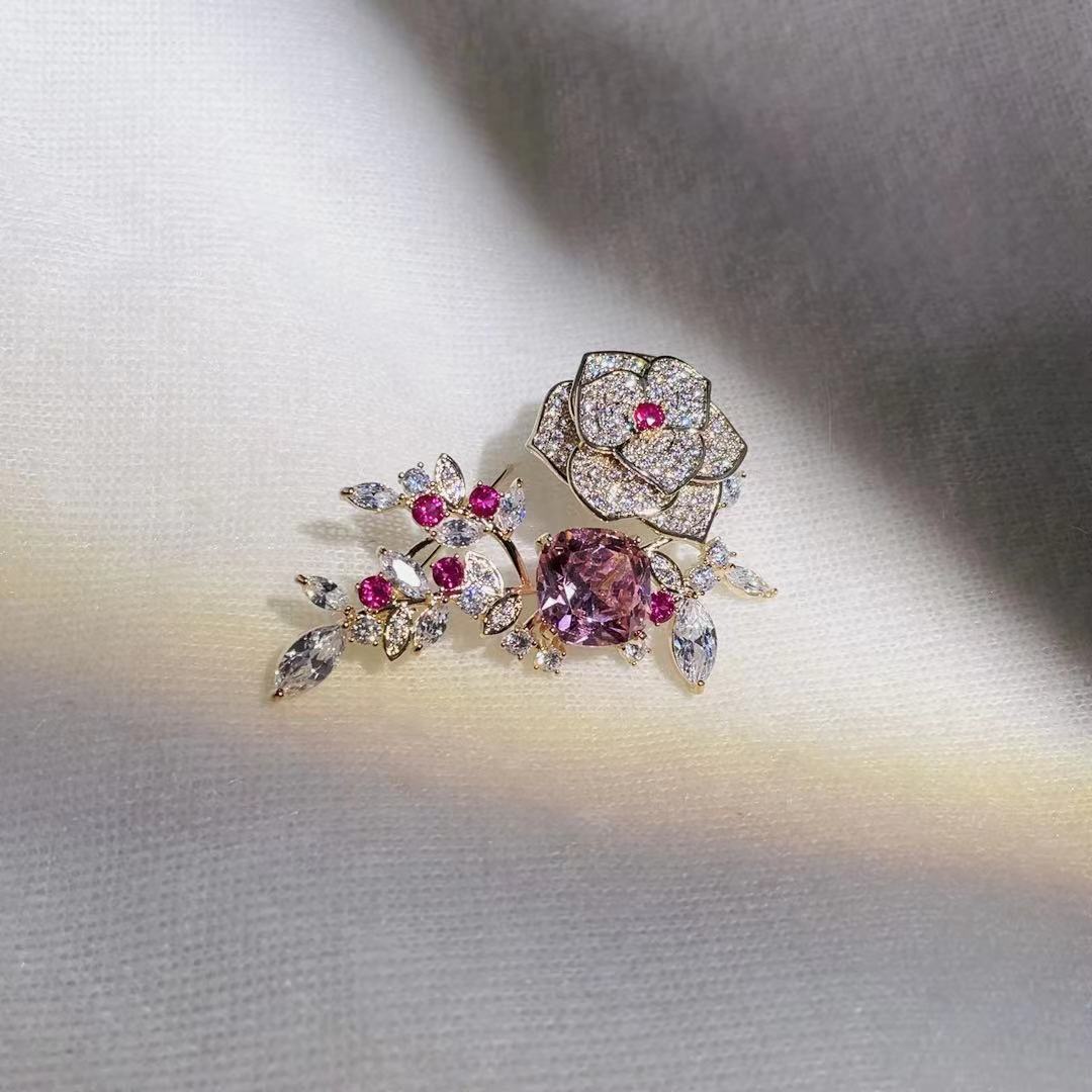 Picture of ins retro National style elegant bright flower zircon brooch high-end elegant Internet celebrity same style brooch