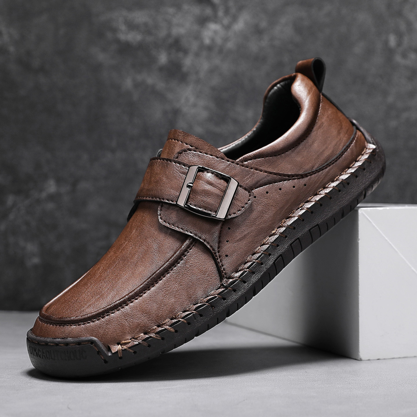 Leather shoes men's 2025 autumn new plus-size versatile fashionable casual men's shoes with a kick of soft-soled men's casual leather shoes