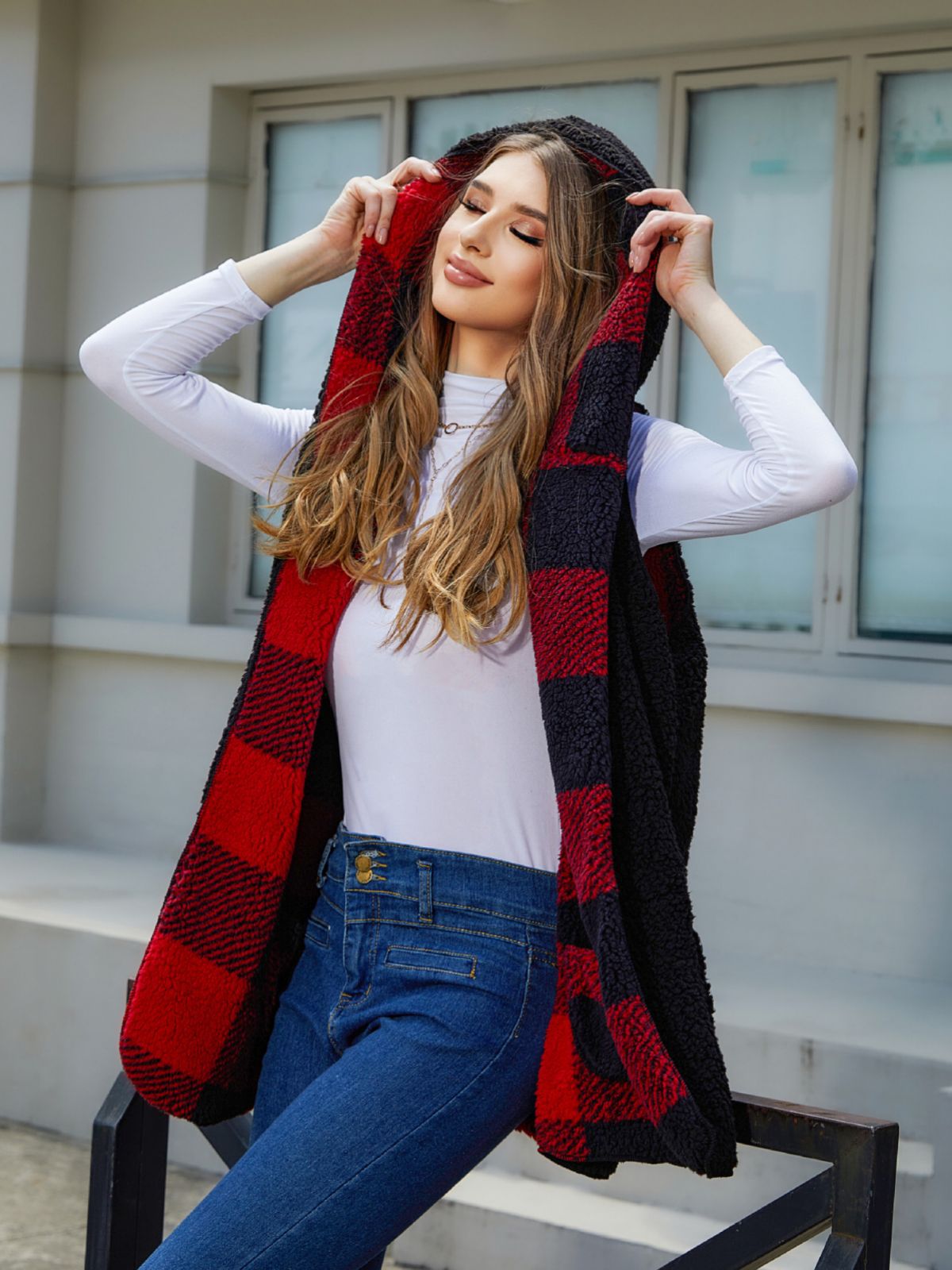 Picture of Flash Velvet Cross-border European and American Autumn Women's Loose Fashion Hooded Buckle Cardigan Plaid Plush Vest Coat Women