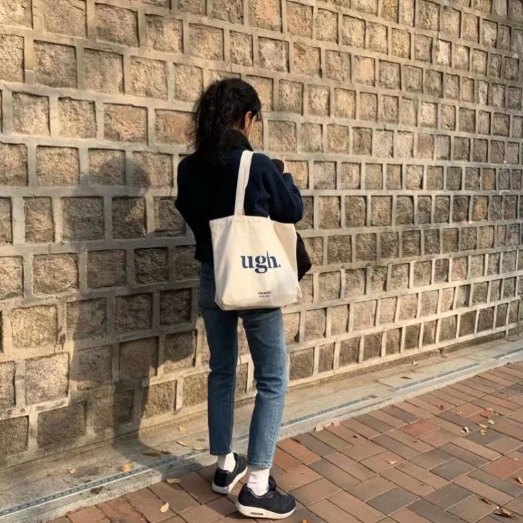 Picture of New Large Capacity Letter Zipper Shoulder Bag Canvas Bag Women's Retro Artistic Simple Student Commuter Tote Bag