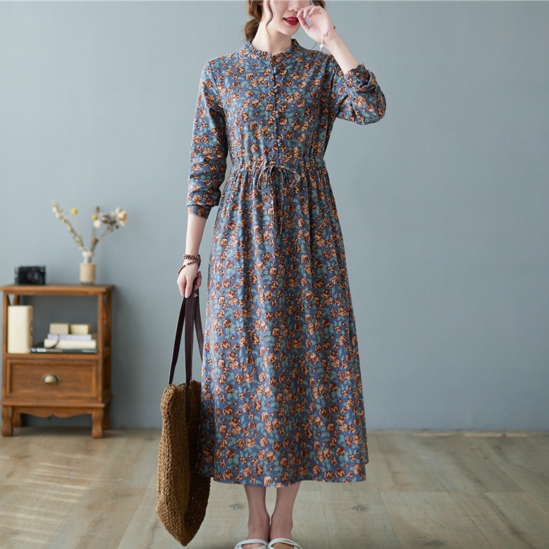 Real shot of the 2025 autumn new Korean version of the loose retro print lace-up waist slimming mid-length floral dress