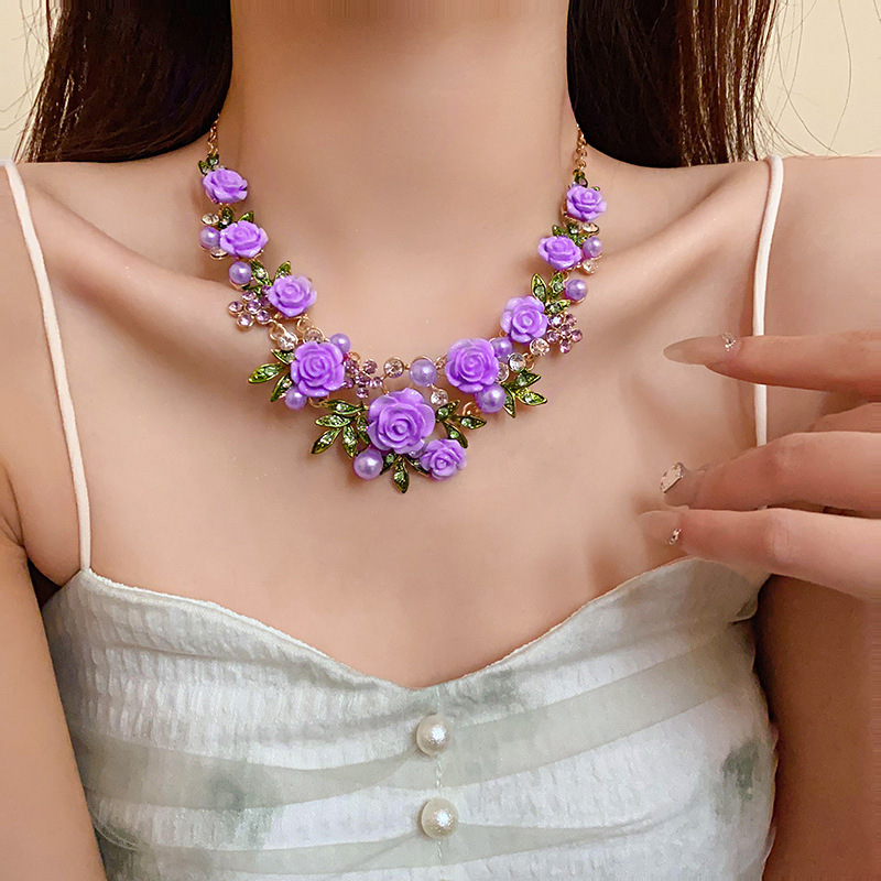 Cross-border fashion three-dimensional camellia design necklace earrings bride light luxury wind jewelry wholesale suit