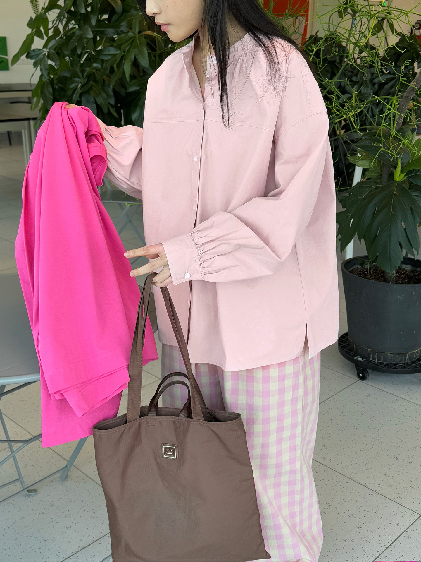 Lou Fu Early Spring New Korean Style Fashionable Age-reducing Round Neck Puff Sleeve Shirt Loose Profile Slimming Casual Top for Women