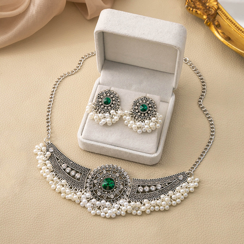 European and American Cross-border Micro-inlaid Personality Pearl Earrings Two-piece Set Exaggerated Ethnic Flower Pendant Jewelry suit
