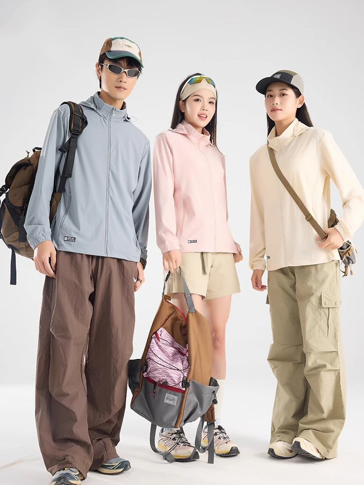 Cool and Breathable Sun Protection Clothing for Women in Summer, Loose, Lightweight, Breathable Hooded Casual Sun Protection Clothing, Solid Color, Breathable and Sweat-Wicking