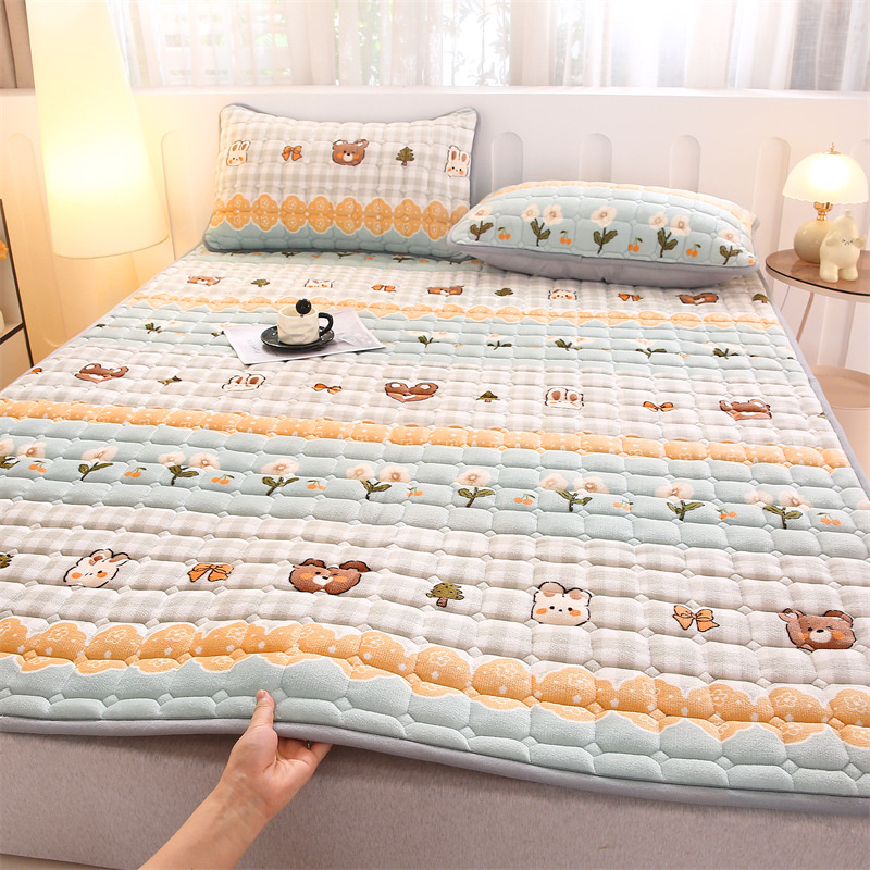 Picture of Milk velvet mattress cushion single student dormitory mattress cushion blanket winter plus velvet mattress double wholesale