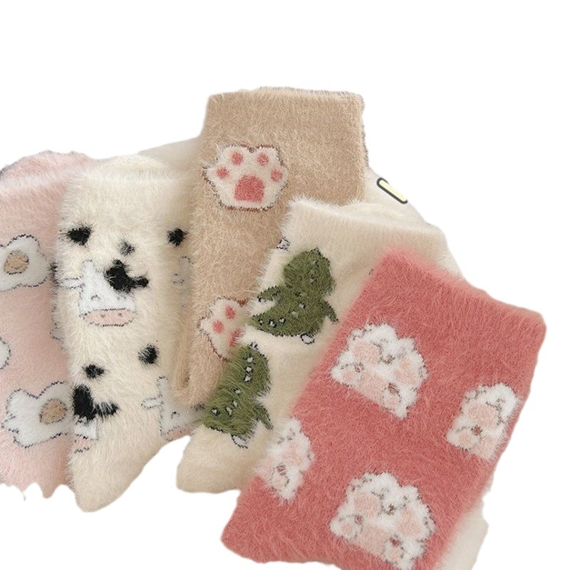 Cartoon mink velvet socks for women autumn and winter fleece-lined thickened warm Japanese cute home floor socks confinement sleep socks
