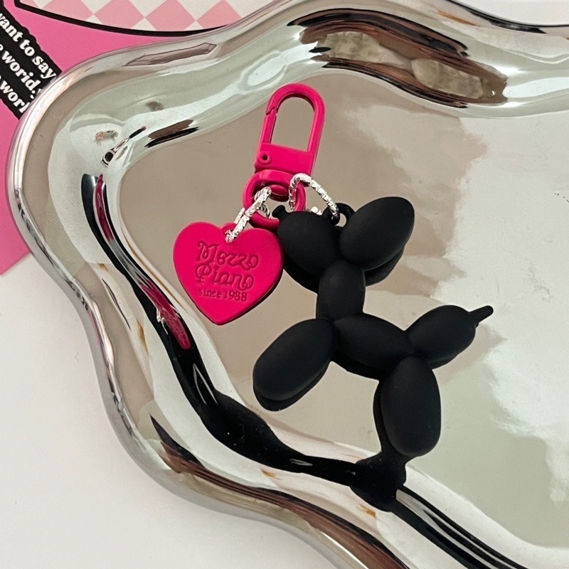 Picture of Dopamine Rose Red with Black Keychain Pendant Female Internet Celebrity High-End Niche Handmade Balloon Dog Bag Pendant Versatile