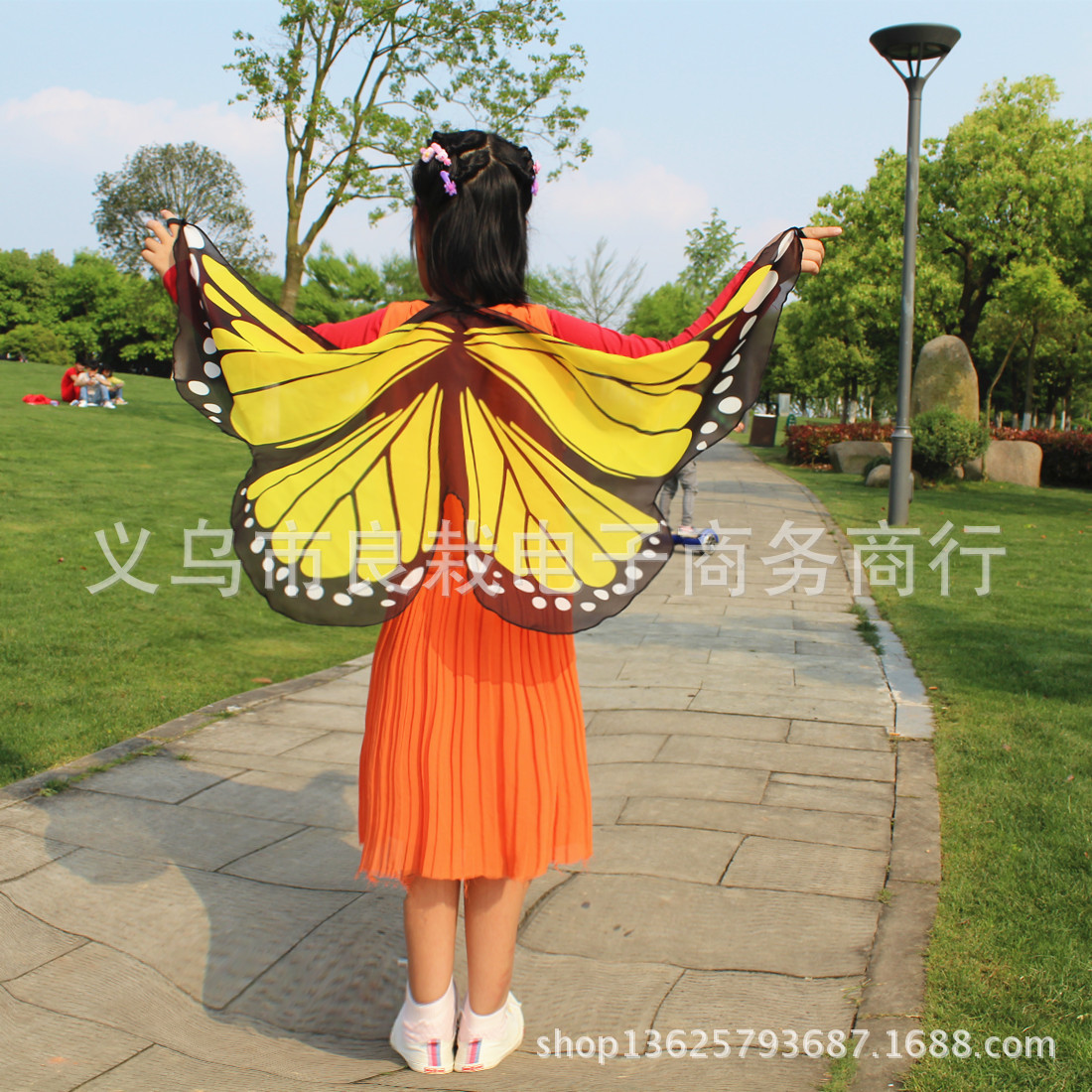 Picture of Halloween Cloak Butterfly Halloween Cloak Butterfly Decoration Butterfly Halloween Small Butterfly Wholesale