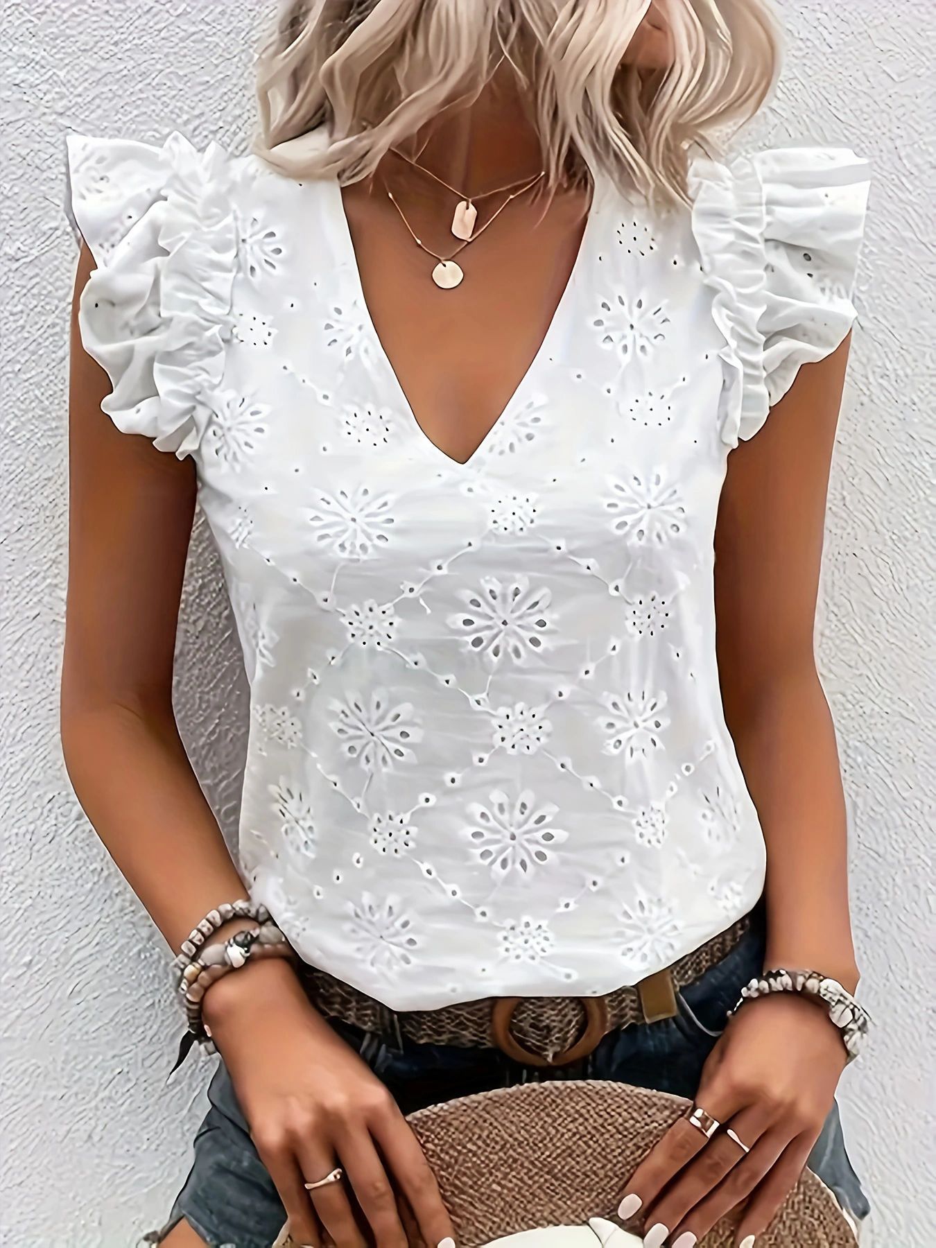 Amazon Independent Station Foreign Trade 2025 Summer New Cross-border Women's Lace Stitching Lace Fashion Sexy Top