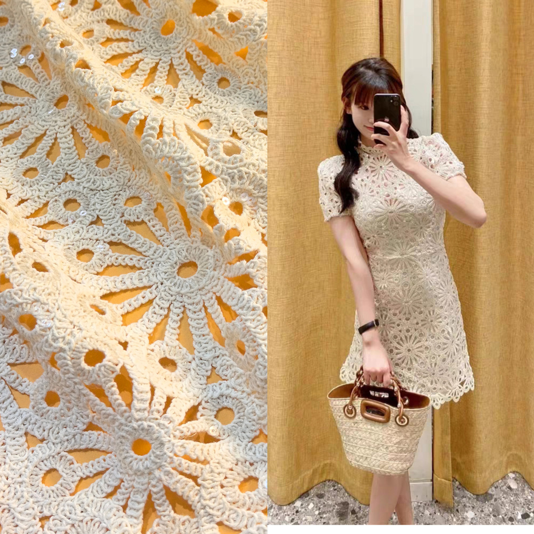Factory Wholesale 2025 New Big Flower Cheesecloth Rope Sequins Embroidery Lace Lace Fabric Fashion Women's Fabric