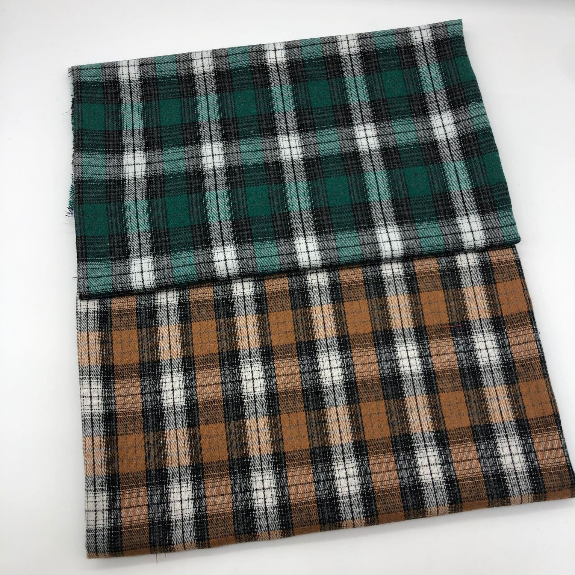 in stock 21 Twill Polyester Cotton Plaid Yarn-dyed Scrub Shirt Plaid Fabric Polyester Cotton Jacquard Fabric
