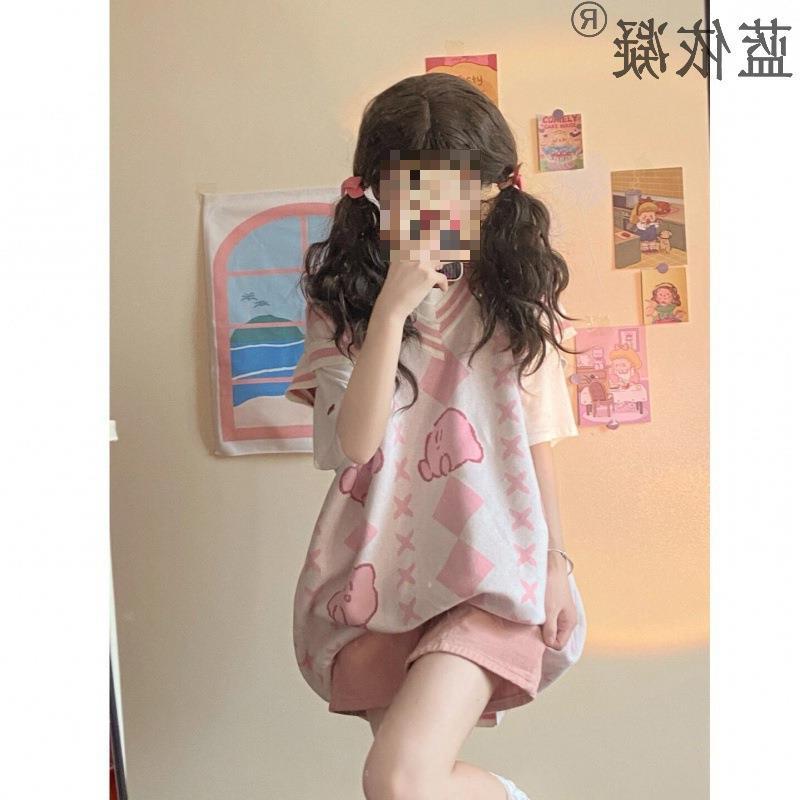 Picture of Japanese cute cartoon knitted vest women's sleeveless V-neck small soft girl all-match age-reducing sweater vest Spring
