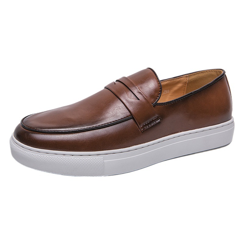 Cross-border plus size tassel sneakers men's European and American slip-on catwalk shoes daily men's personalized business casual leather shoes