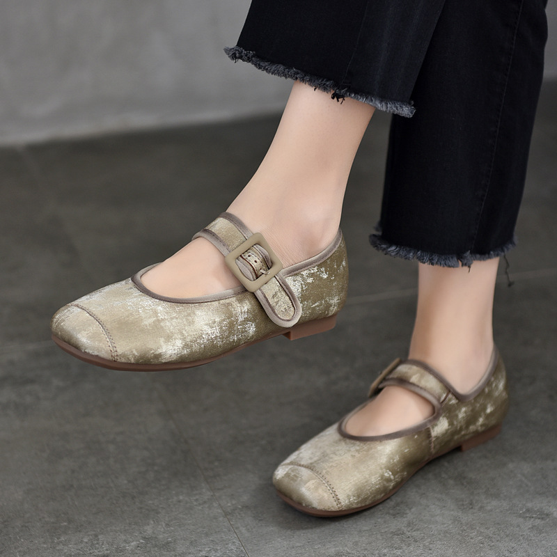 [9.9kg Pairs, Available] Chinese Style Silk Feel Genuine Leather Shallow Mouth Shoes Women's Shoes Soft Sole Flat Mom Shoes