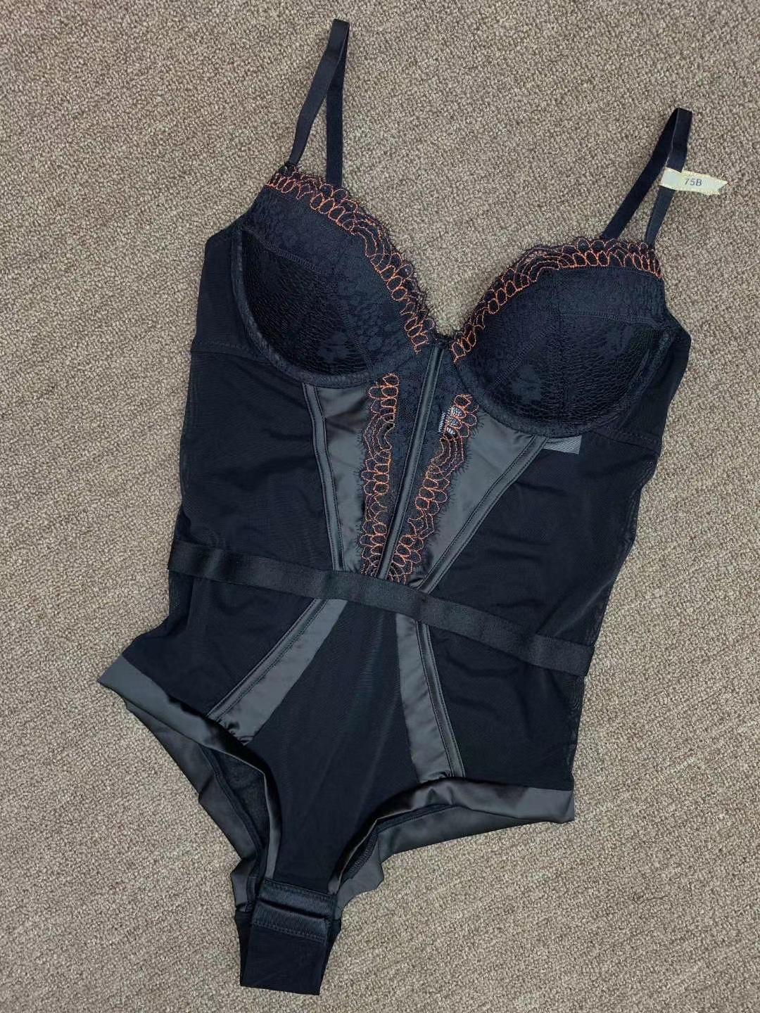 Picture of 6611 New French Style Sexy Temptation Hollow Upper Thin Lower Thick Gather-up Slim-Fit Tight Underwear Bodies