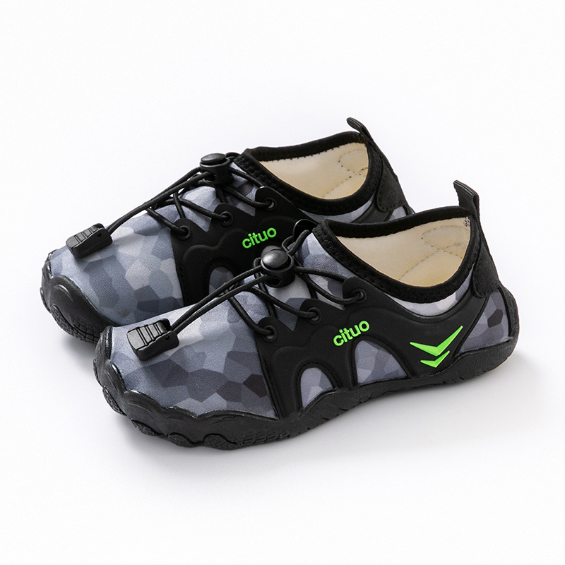 Picture of 2025 New Style Kidsren's Water Shoes, Outdoor Non-Slip Breathable Quick-Drying Water Shoes, Boys and Girls Beach Shoes