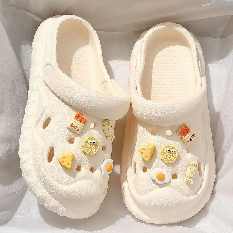 Women's hole shoes summer outdoor wear 2023 new soft bottom nurse beach drooping feeling closed toe half sandals summer
