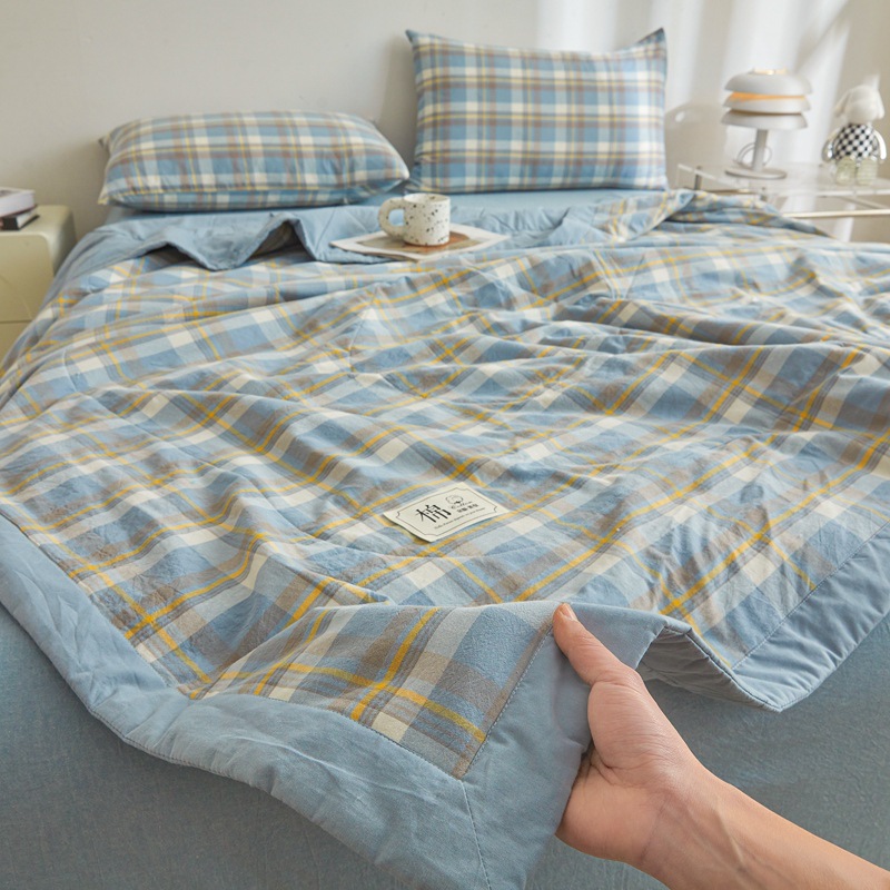 Picture of Class A unprinted wind water washed cotton summer quilt solid color Xinjiang cotton air conditioning quilt machine washable summer cool quilt thin quilt gift