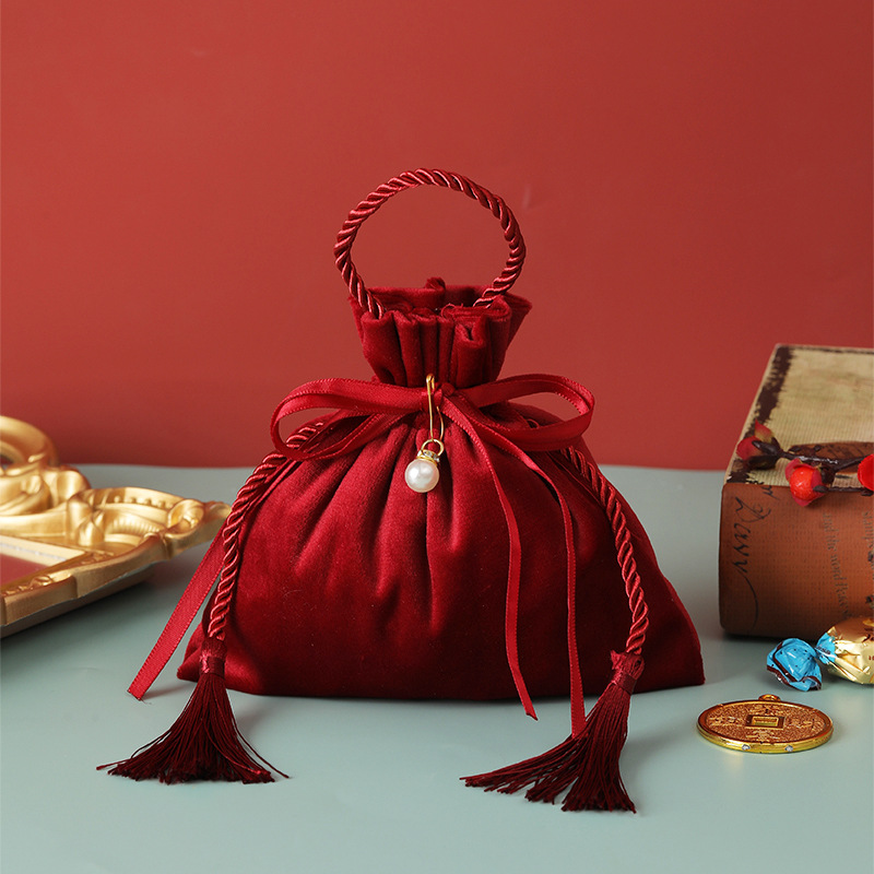 Picture of New Wedding Candy Bag Wedding Candy Bag Advanced Sense Baby Gift Box Engagement Accompanying Gift Free Folding Candy Box