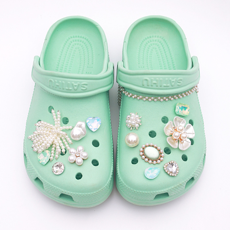 Pearl Beaded Stereo High-End Atmosphere Accessories DIY Hole Shoe Shoe Buckle Removable Shoe Flower Cross Decorative Buckle