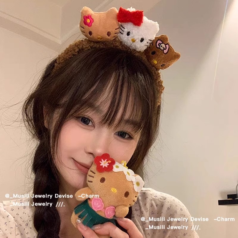 Picture of Special Headband for Face Washing for Women 2025 New Autumn and Winter Cute Bear Headband Hairband Hairpin Hair Accessory Plush Headwear