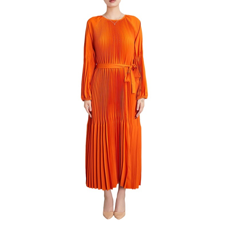 French Original Design Pleated New Dress Women's Slim and Atmospheric Pleated Texture High-End Elegant Long Skirt
