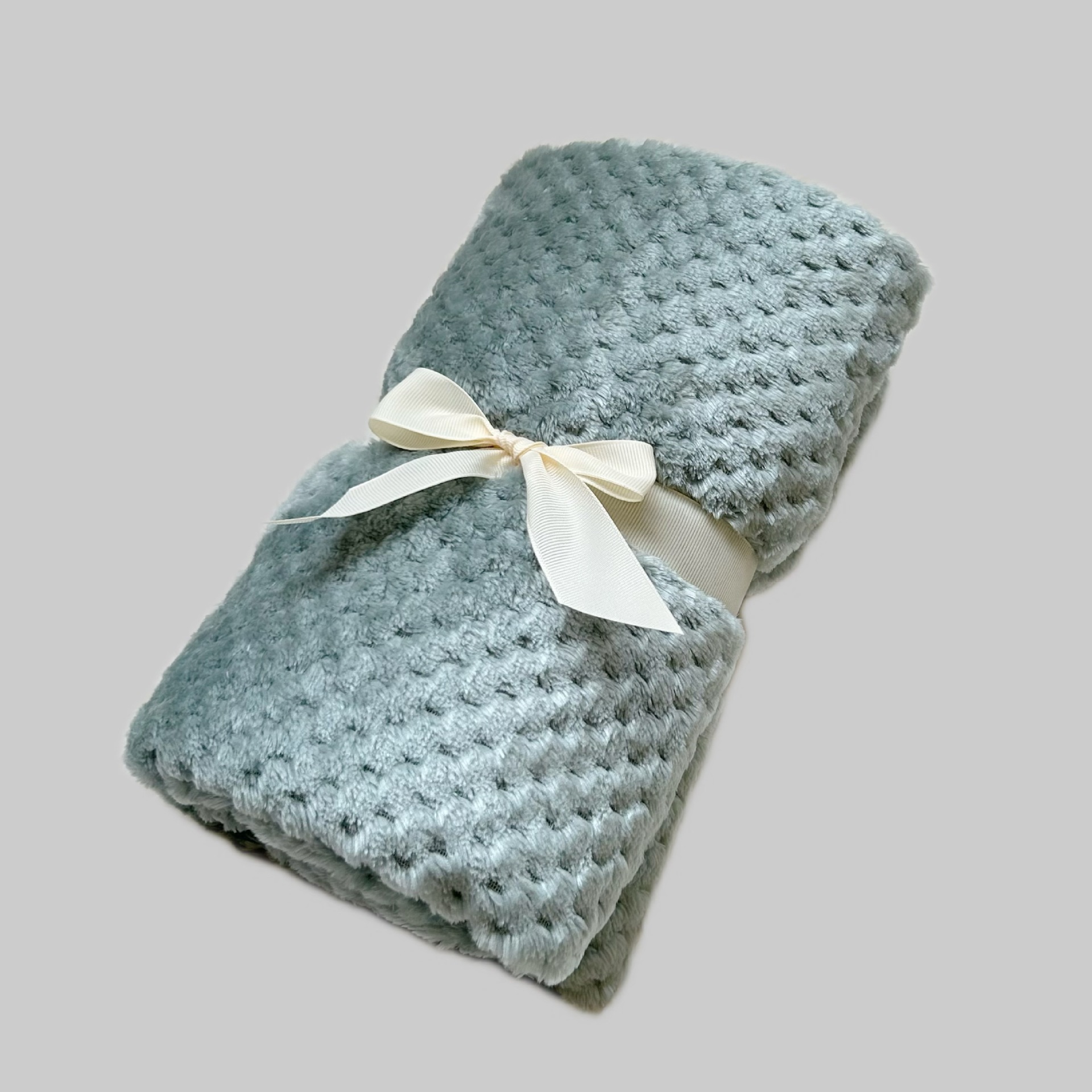 Picture of Pineapple Mesh Flannel Small Blanket Coral Fleece Cover Blanket Sofa Blanket Office Single Lunch Break Blanket Air Conditioning Blanket