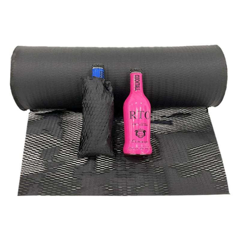 Source wholesale black buffer shockproof honeycomb paper roll shipping express packaging anti-fall kraft paper honeycomb paper