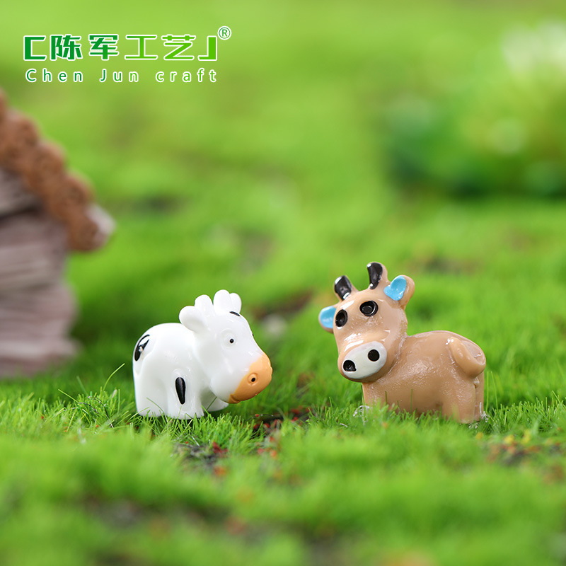 Picture of Moss micro landscape jewelry small size cow doll combination DIY assembly resin ornaments