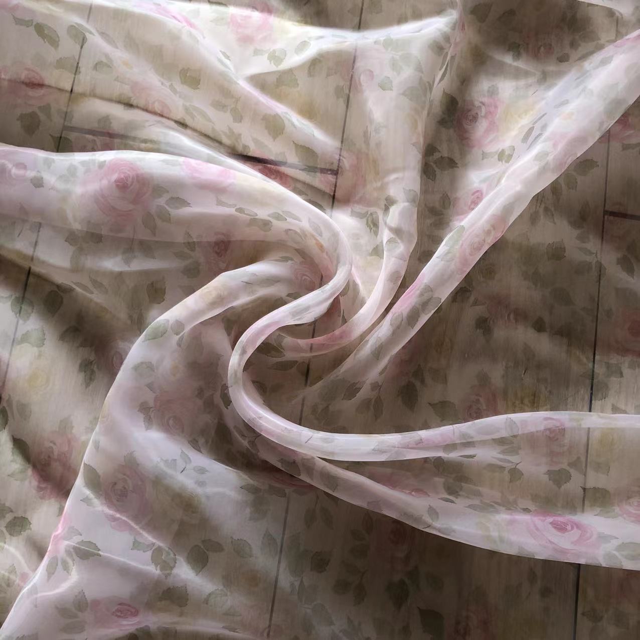 Xiaojun Textile Organza Printed Rose Flower Oil Painting Rose Pink Printed Wedding Dress Fabric Dress Fabric