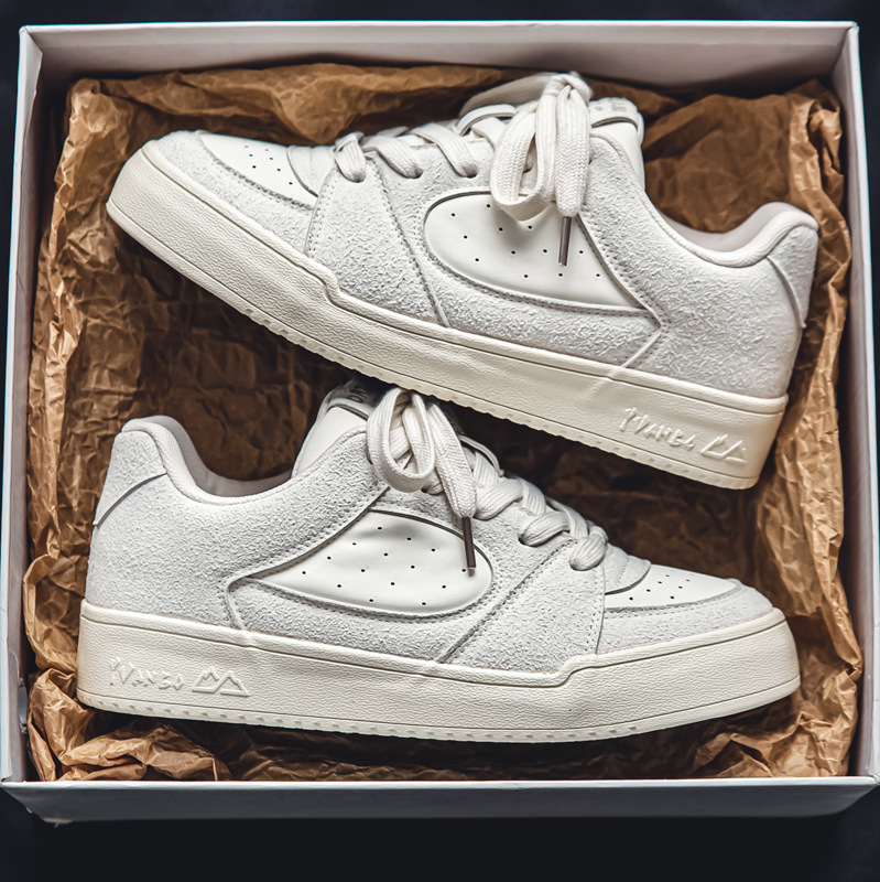 35-46 plus size men's shoes lovers shoes explosions 2024 new casual skateboard shoes bread shoes men's fashion shoes