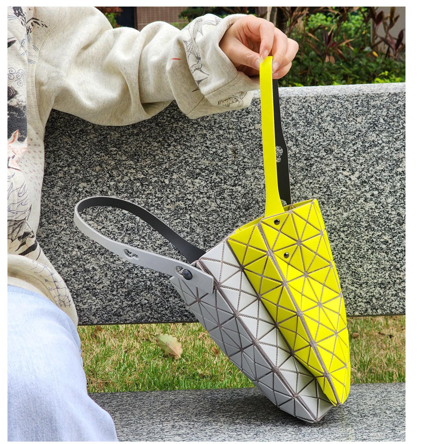 Picture of 2024 Original March New Gemini Color-matching Handbag Frosted Crossbody Small Square Box Shoulder Underarm Women's Bag