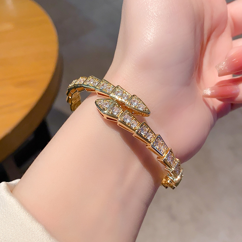 Picture of Factory direct thick gold spring full diamond snake bracelet women 18 rose gold open jewelry snake bone bracelet second generation hair