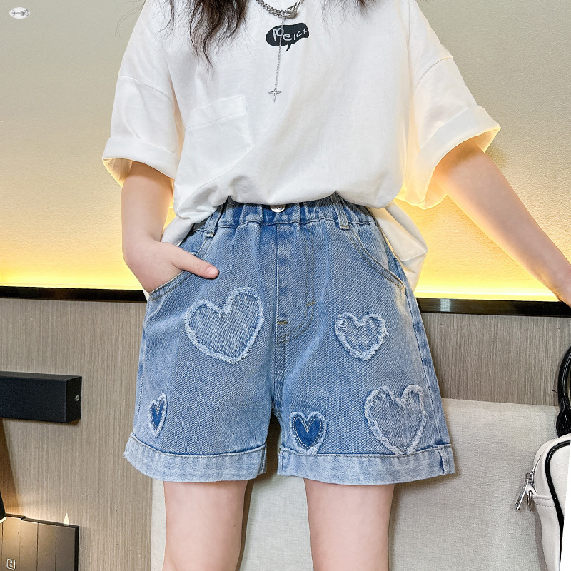 Girls' Jeans 2024 Summer Clothes New Style Western Style Mid-sized Children's Summer Clothes All-match Children's Outer Wear Love Shorts Trendy